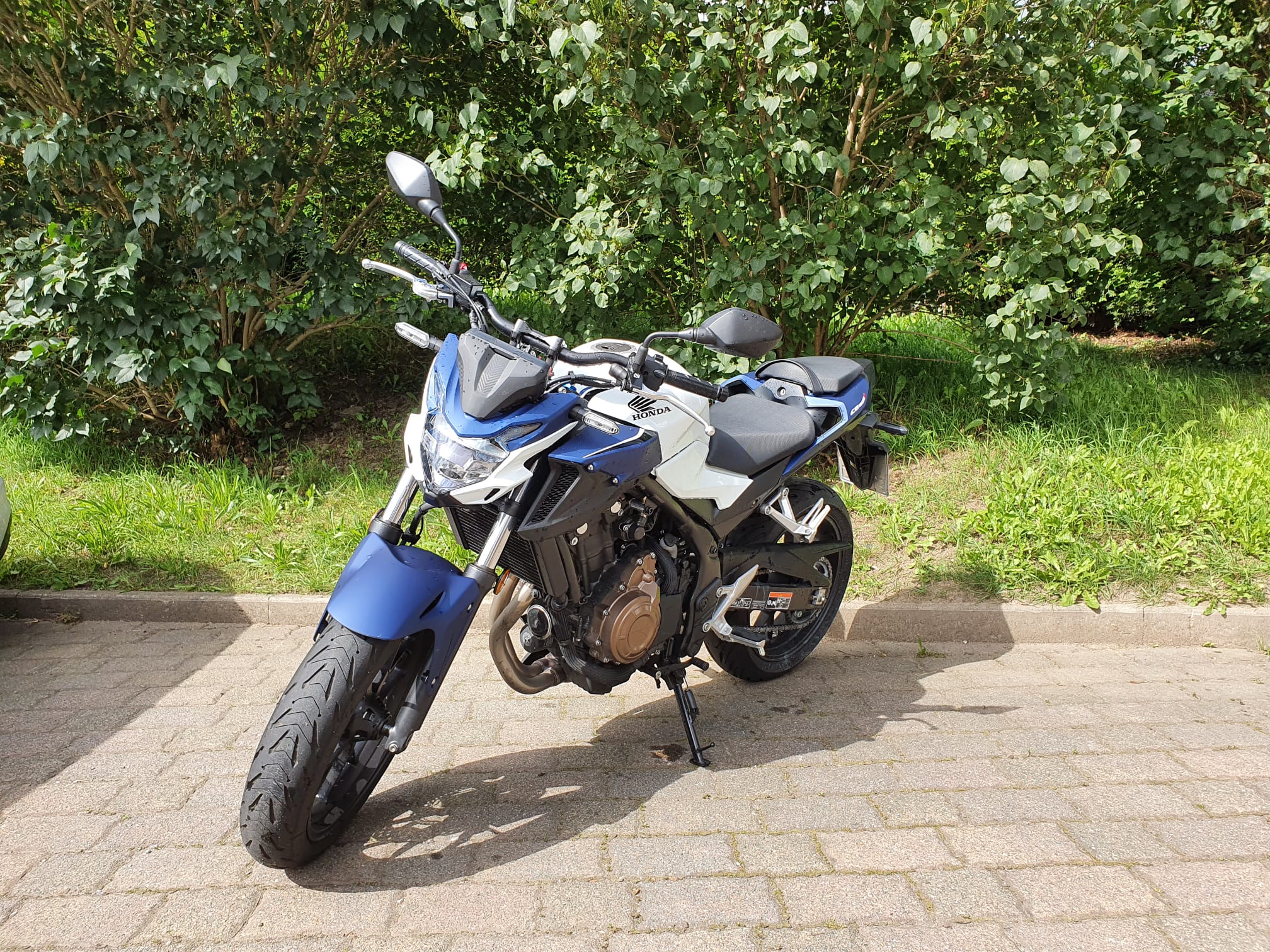 CB500F blau wei